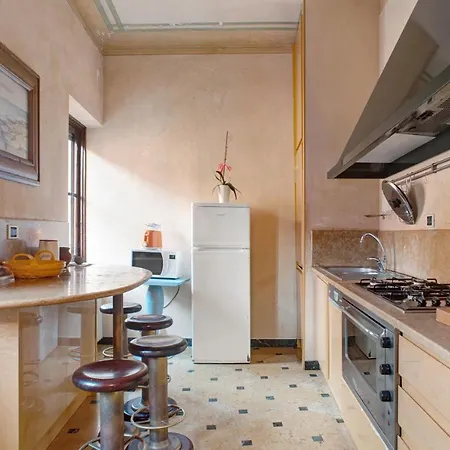 Daire Casa Alighieri 2 *